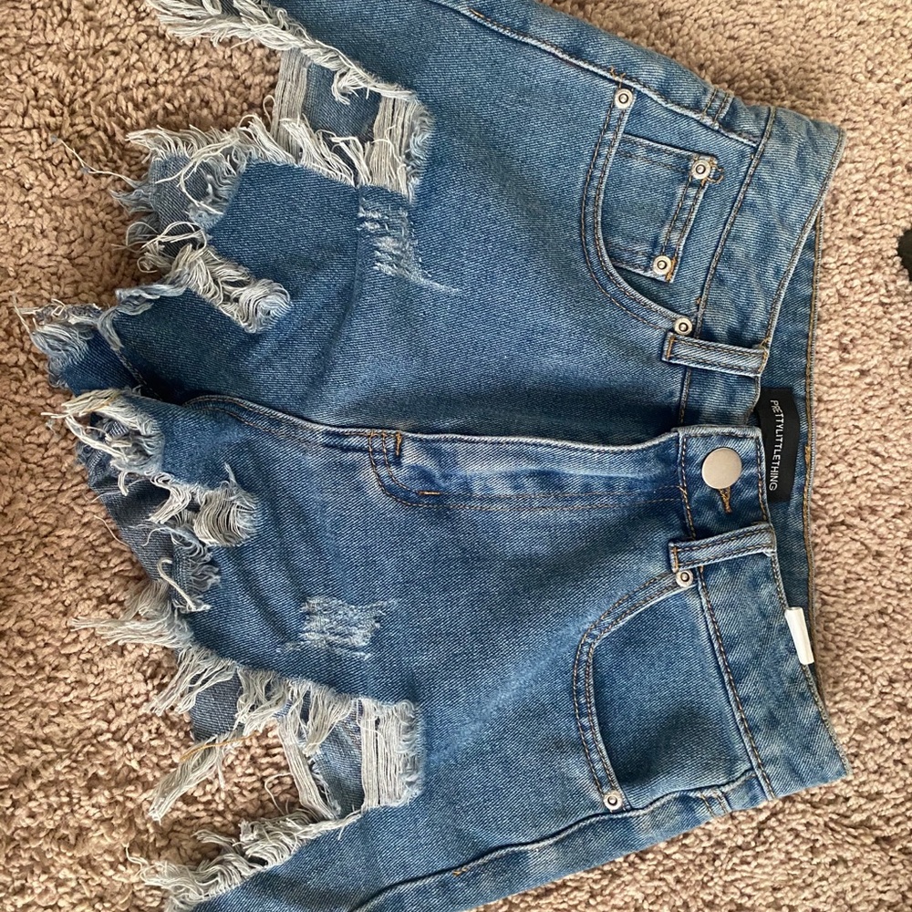 Pretty little thing shorts